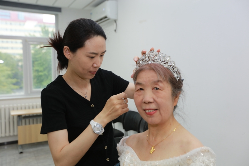 朝阳安贞街道举办七夕公益婚纱摄影活动(图3)