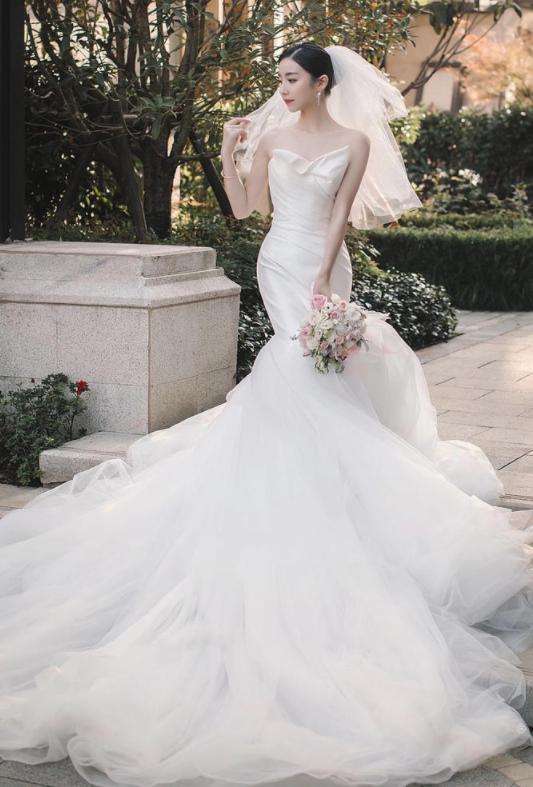 婚纱图片大全2024款2024最流行的婚纱款式(图3)