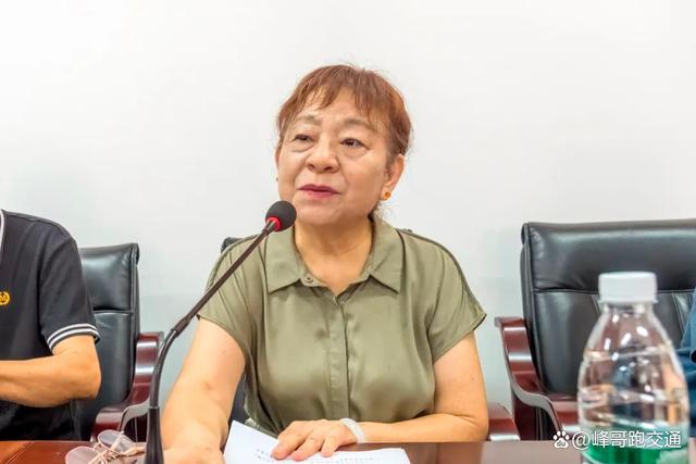 易倍EMC平台：河南省艺术摄影学会召开2024年理事会暨换届筹备会(图1)