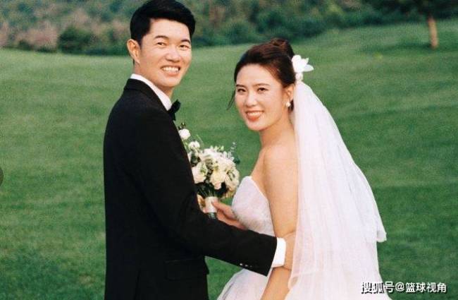 恭喜！中国网球金花杨钊煊晒婚纱照公布喜讯曾参加东京奥运会(图1)