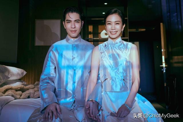 易倍网站：萧敬腾大办婚礼新娘连换三套百万级婚纱！(图16)
