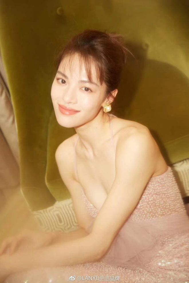 亚洲高级定制艺术展兰玉：东方韵味谱写浪漫诗篇(图4)