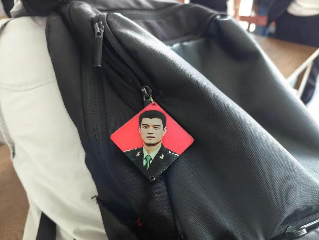 易倍网站：迟到九十年的“结婚照”她为七百烈士寻亲画像(图2)