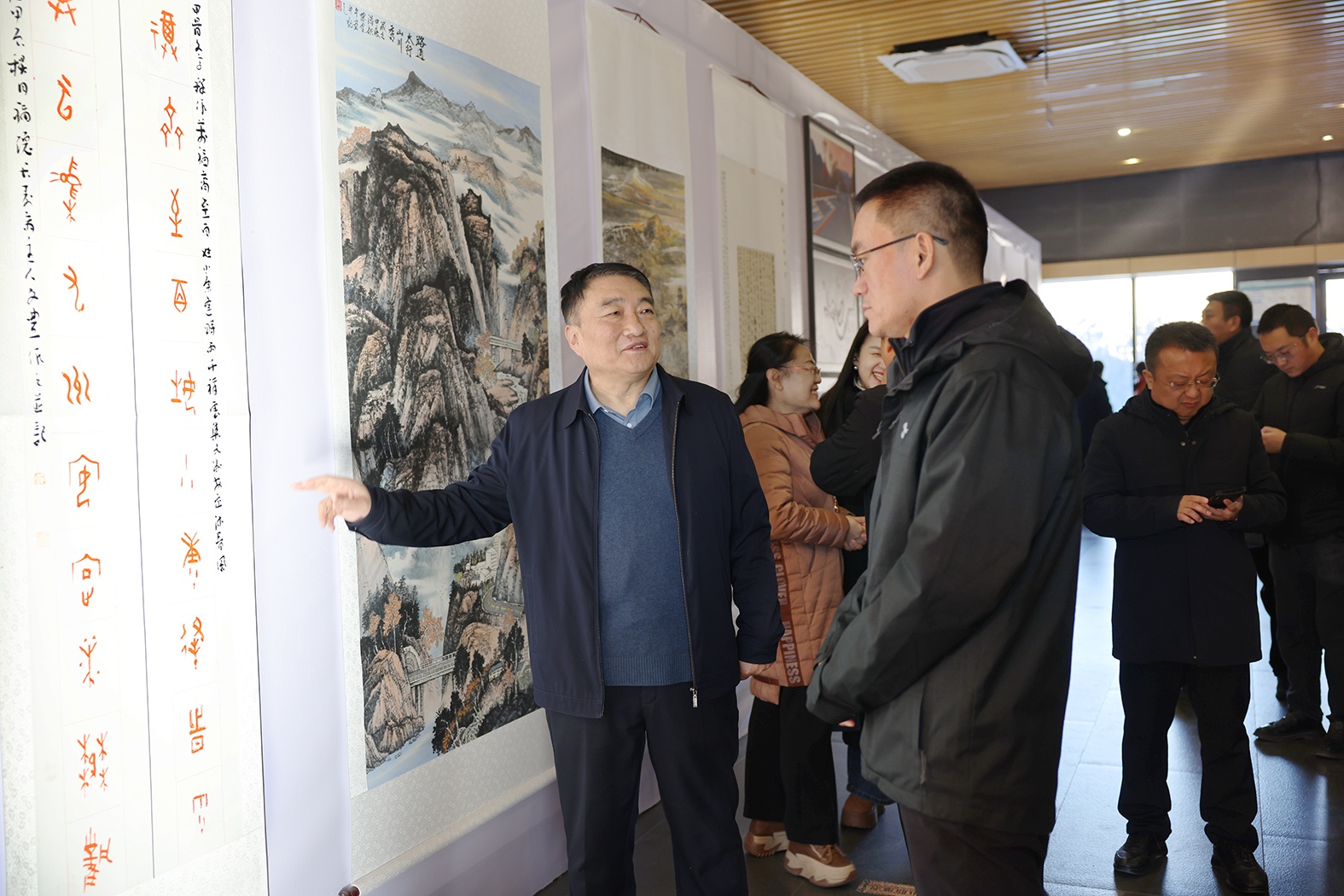 易倍：“高擎四好旗帜铺就振兴大道”书画摄影巡展活动在山西陵川开展(图2)