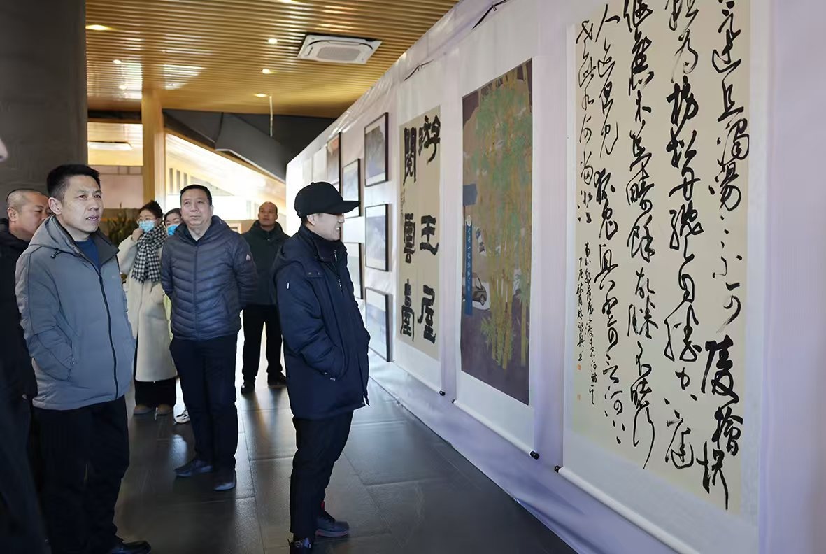 易倍：“高擎四好旗帜铺就振兴大道”书画摄影巡展活动在山西陵川开展(图3)