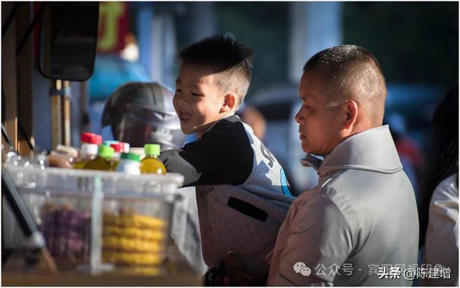 易倍：【宾阳优秀摄影】2024：街边的故事(图2)