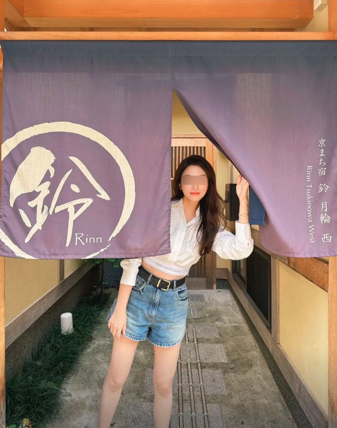 易倍网站：网红婚纱男模阿冼去世年仅28岁本人太帅气姐姐悲痛发声！(图10)