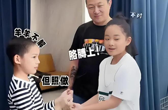 梅婷高调晒幸福!和12岁女儿同框比美女儿身材修长五官清秀太惊艳(图7)