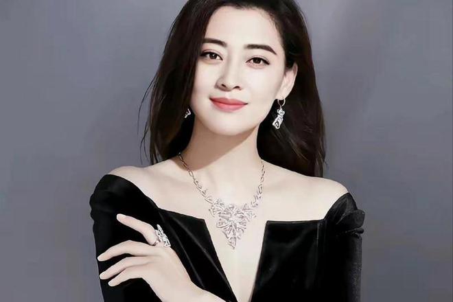 梅婷高调晒幸福!和12岁女儿同框比美女儿身材修长五官清秀太惊艳(图11)