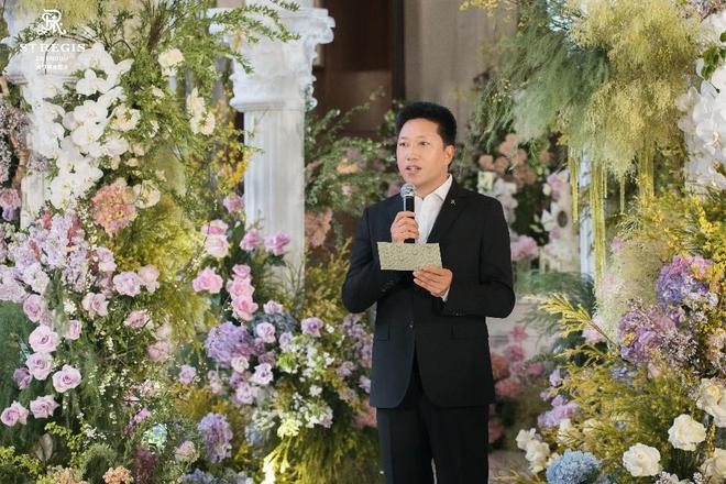 易倍网站：成都瑞吉酒店2025春季婚礼秀于春日繁花里写就一场绮丽盛放的爱意(图3)