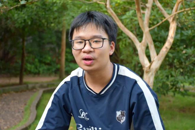 用画笔绘就大学梦：耒阳学子梁望的艺考逆袭之路(图1)