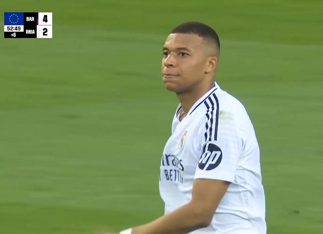 姆巴佩戴帽!皇马从2-0到3-44连败巴萨+落后7分揪出输球罪魁(图1)