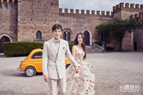 易倍：昔日龙头“欠薪跑路”百亿旅拍市场凉了？(图2)