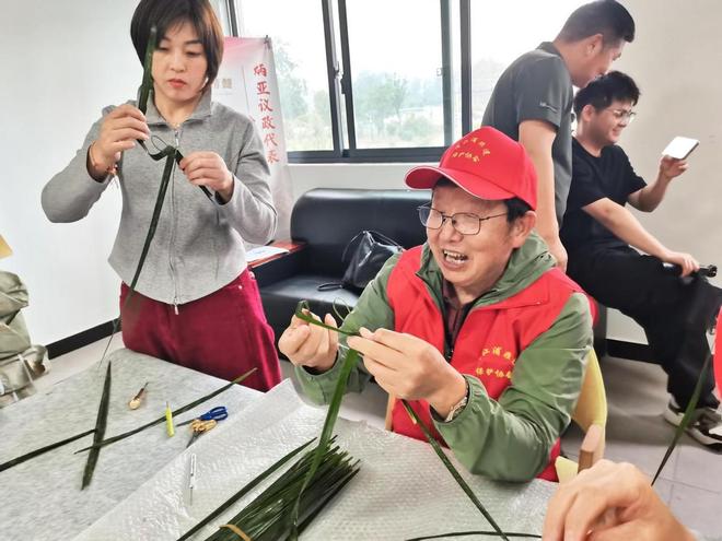 易倍：爱心暖童心非遗助成长淮安市清江浦区非遗协会走进涟水县周集村(图1)
