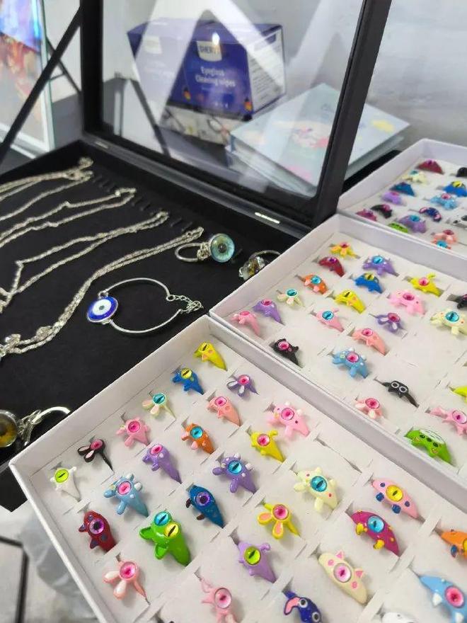 太超前了！这种“写真”走红社交网络专家：别公开(图4)