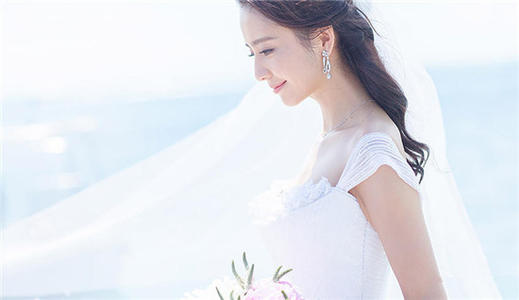 易倍EMC平台：高端婚纱摄影攻略有哪些？高端婚纱照摄影唯美图片欣赏(图1)