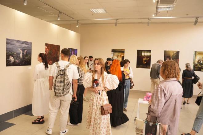 对白-中国(上海)当代摄影艺术展在白俄罗斯首都明斯克举行(图9)