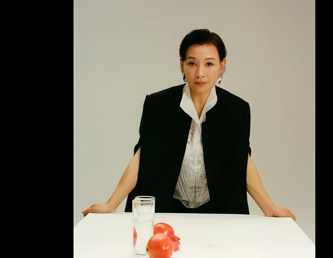 陈冲母女上演写真大片宛如姐妹花幸福感十足!(图6)