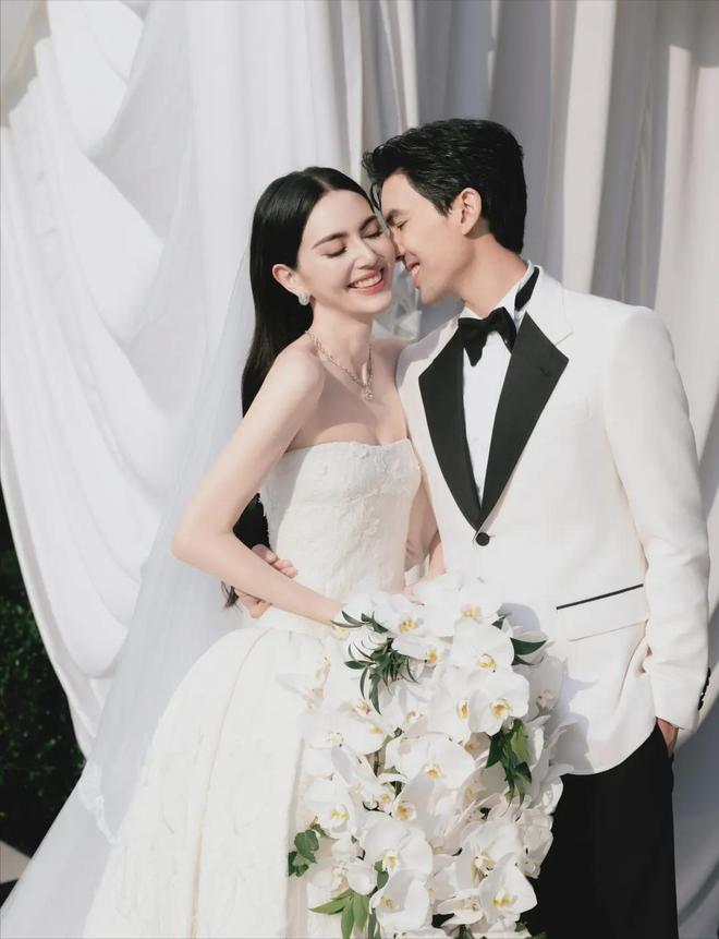 易倍EMC平台：泰国顶流mai大婚钻戒15克拉坐拥8000平米地相恋7年多次催婚(图4)