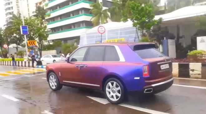 43亿婚礼只是开场！印度首富妻女炫富刷屏珠宝论斤戴座驾搭防弹(图29)