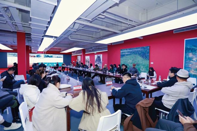 易倍网站:当代中国画博士生创作的惑与思(图1)