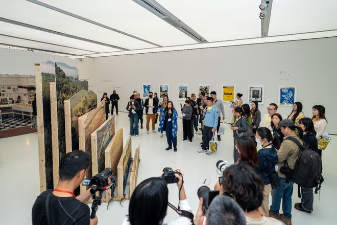 易倍：“广州影像三年展2025”以“感知生态学”重构数字时代视觉对话(图5)