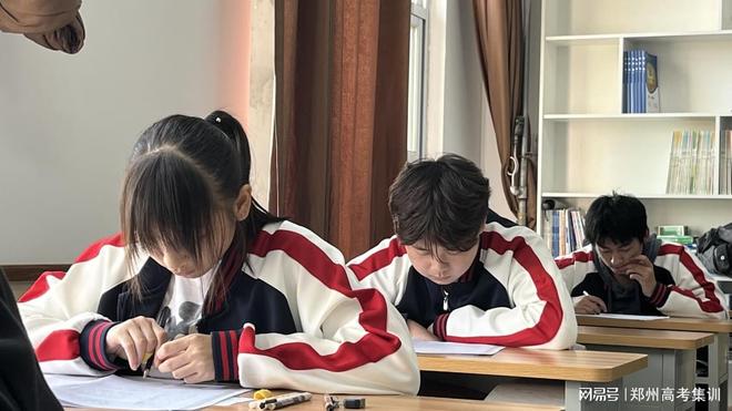 易倍EMC平台：南阳最好的高考冲刺班推荐：结合口碑培训班选(图1)