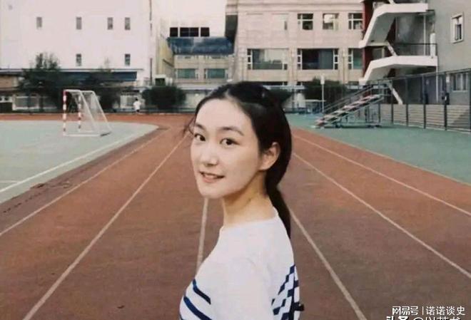 原来她是孙俪亲妹妹二人相差19岁也是一演员姐姐演啥她演啥(图8)