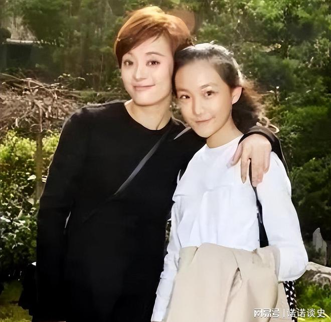 原来她是孙俪亲妹妹二人相差19岁也是一演员姐姐演啥她演啥(图17)