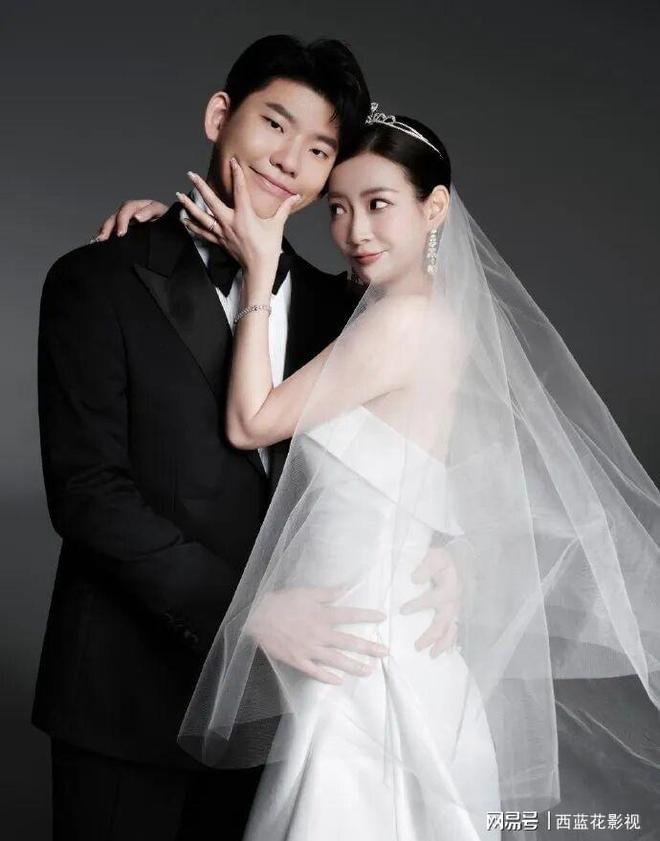 黄雅琼晒婚纱照官宣婚讯刘雨辰秀恩爱(图1)