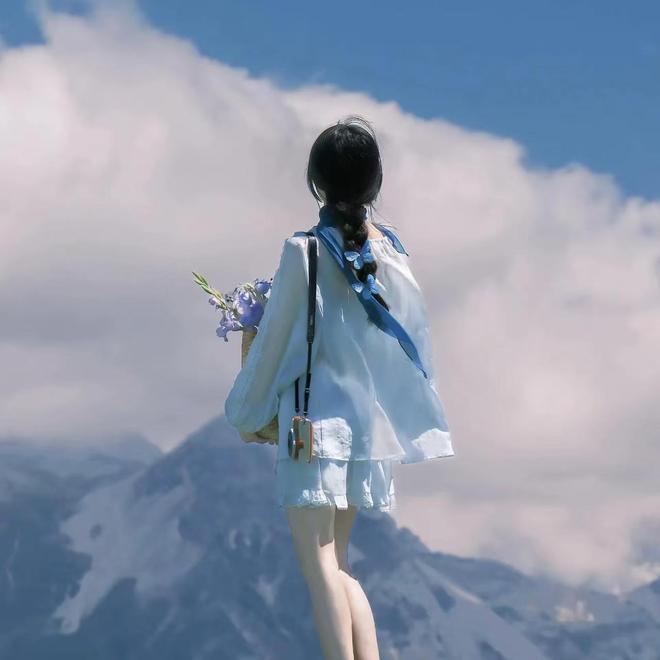 我给未婚夫2万拍婚纱照他把钱都给他妈还说AI啥风格都能生成(图1)