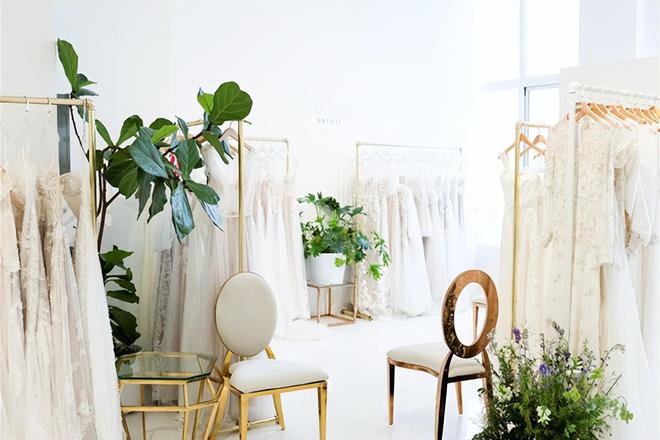 时尚婚纱让人想结婚2023年的最新潮流款准新娘可参考(图1)